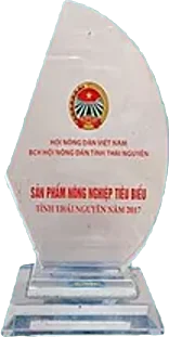 Kỷ niệm chương pha lê: Sản phẩm nông nghiệp tiêu biểu tỉnh Thái Nguyên năm 2017